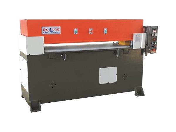 hydraulic 4-column cutting machine.jpg