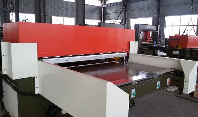 פעמיים בצד מכונת חיתוך חם Hot, חיתוך לחץ, חימום ואטימה מכונת חיתוך